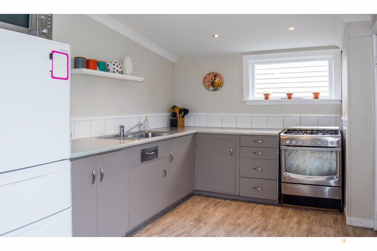 Photo of property in 23 Roslyn Terrace, West End, Timaru, 7910