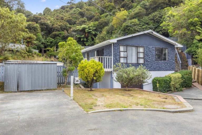 Photo of property in 19 John Street, Stokes Valley, Lower Hutt, 5019