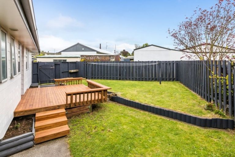 Photo of property in 180 Acacia Bay Road, Nukuhau, Taupo, 3330