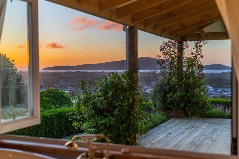 Photo of property in 17 Kea Street, Waikanae, 5036