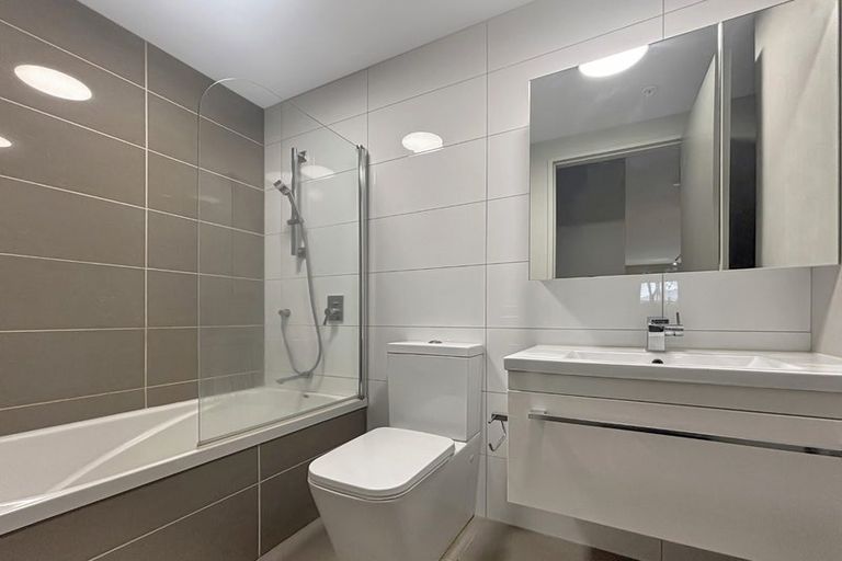 Photo of property in Masina Apartments, 106/80 Riddiford Street, Newtown, Wellington, 6021