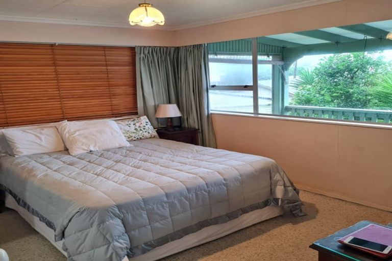 Photo of property in 13 Waiora Road, Stanmore Bay, Whangaparaoa, 0932