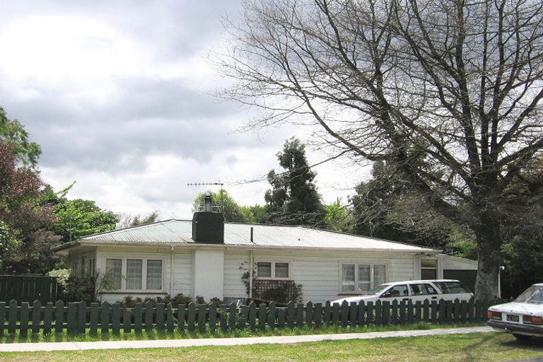 Photo of property in 52 Te Hatepe Avenue, Taupo, 3330