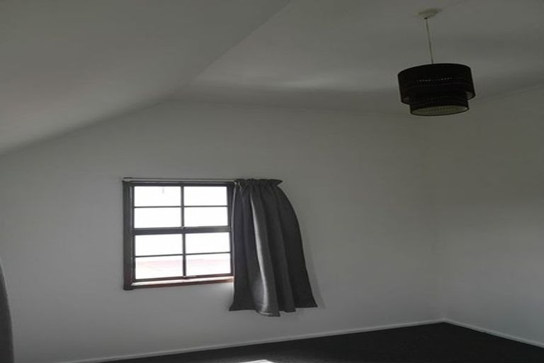 Photo of property in 2/85 Meadway, Sunnyhills, Auckland, 2010
