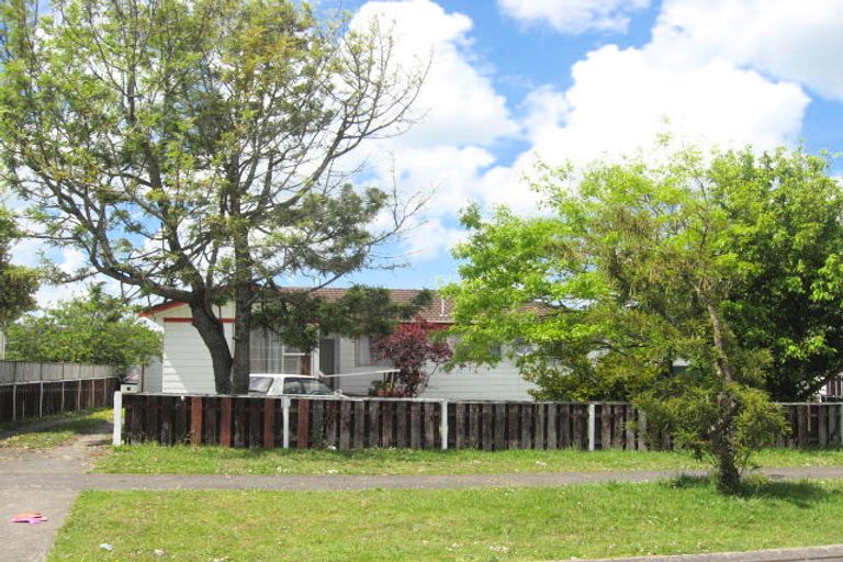 Photo of property in 3 Ewbank Place, Manurewa, Auckland, 2102