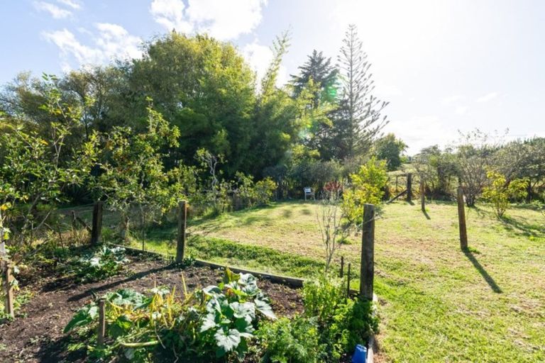Photo of property in 87 Kahikatea Flat Road, Dairy Flat, Albany, 0794