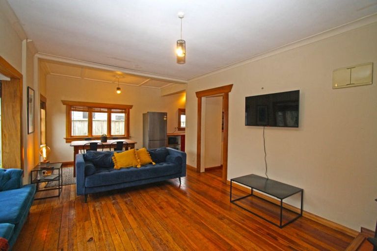 Photo of property in 25 Roy Terrace, Moturoa, New Plymouth, 4310