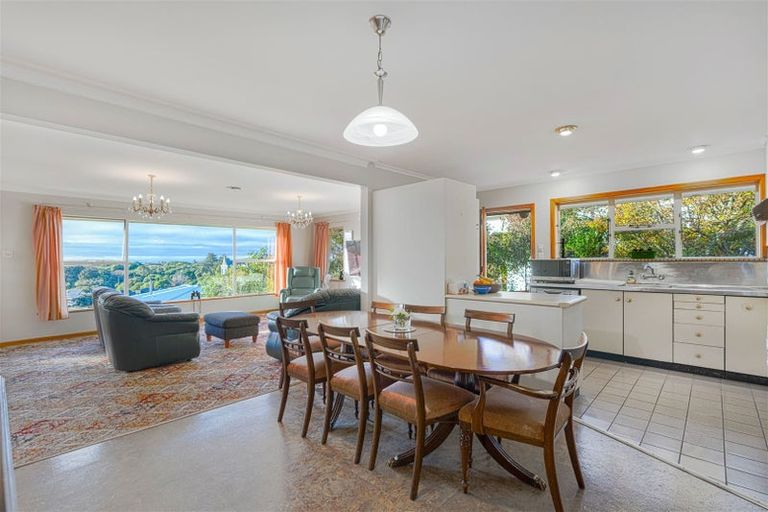 Photo of property in 196 Dyers Pass Road, Cashmere, Christchurch, 8022