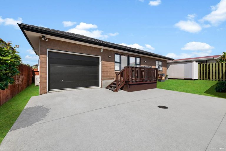Photo of property in 75 Charntay Avenue, Clover Park, Auckland, 2019