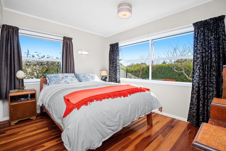 Photo of property in 16b Campbell Street, Waiuku, 2123