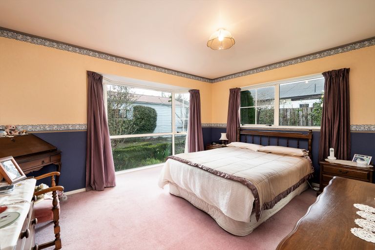 Photo of property in 43a Mortlake Street, Islington, Christchurch, 8042