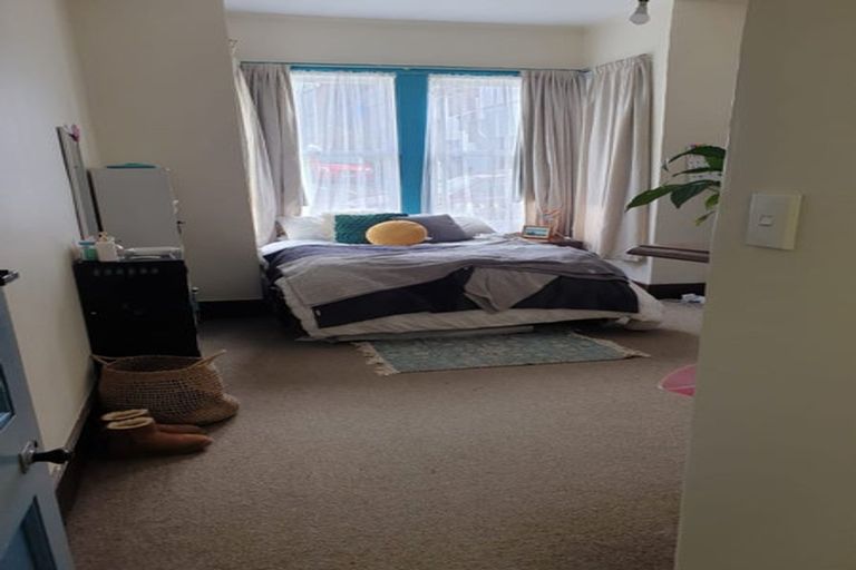 Photo of property in 6 Devon Street, Aro Valley, Wellington, 6021