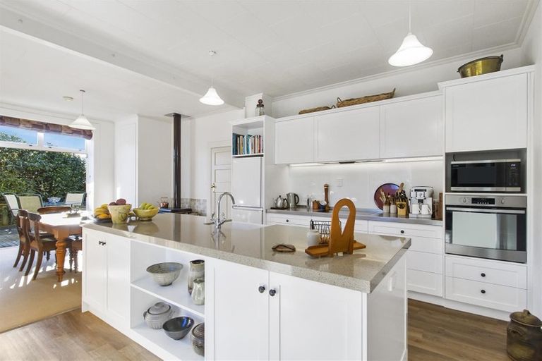 Photo of property in 17 Parsonage Road, Waimate, 7924