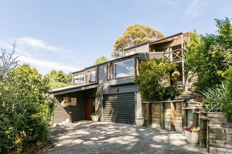 Photo of property in 2 Kopanga Road, Havelock North, 4130