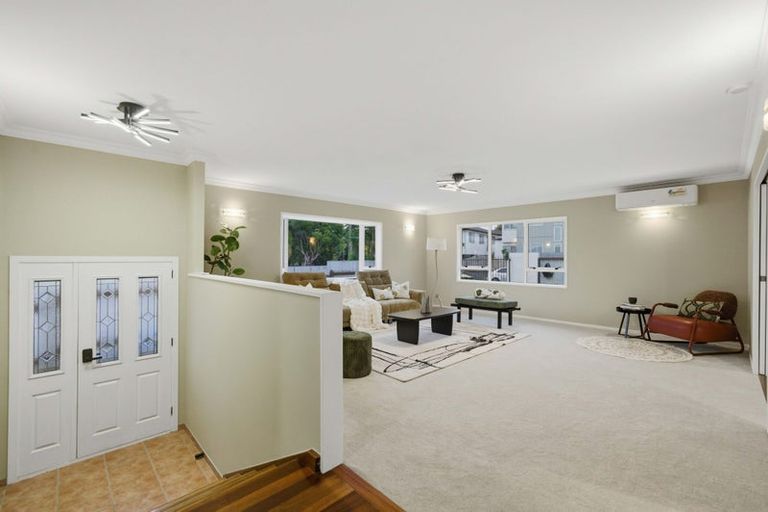 Photo of property in 11 Caserta Place, Clover Park, Auckland, 2023