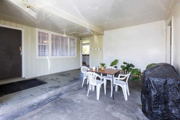 Photo of property in 28 Moeraki Road, Maoribank, Upper Hutt, 5018