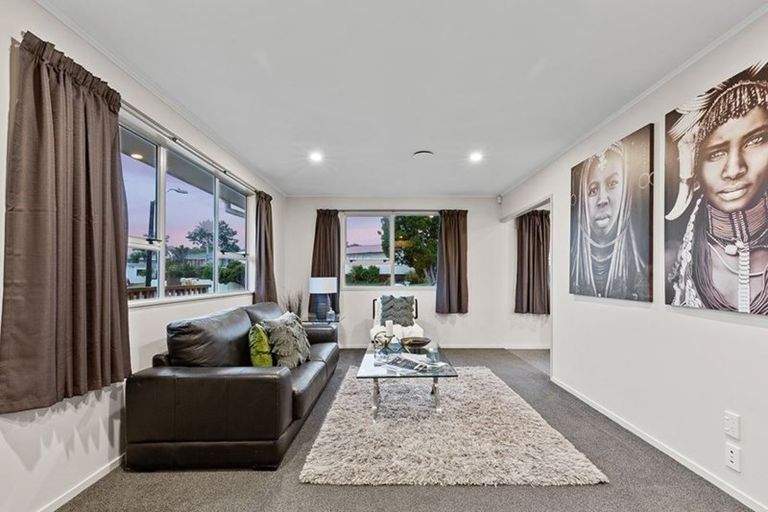 Photo of property in 9 Ohira Place, Henderson, Auckland, 0612