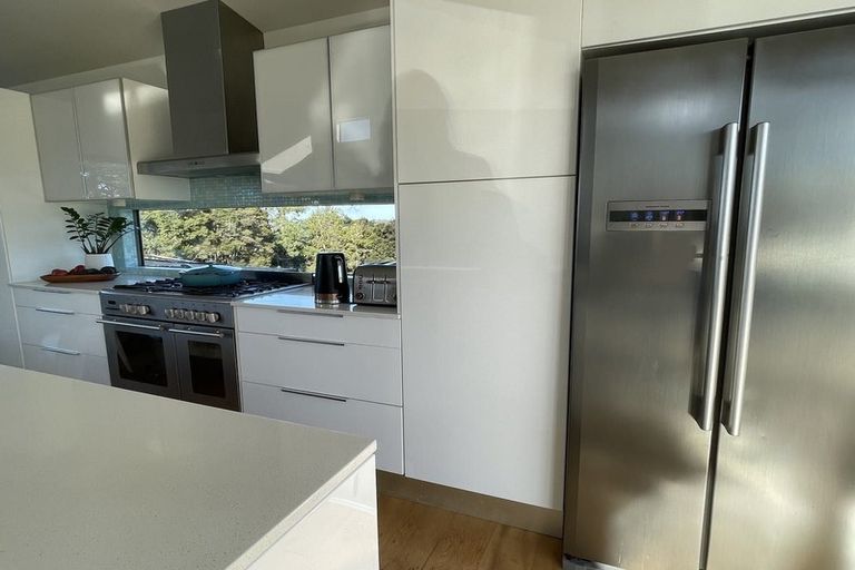 Photo of property in 48 Christian Road, Swanson, Auckland, 0614