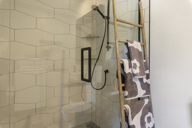 Photo of property in 28 Kinloch Road, Kinloch, Taupo, 3377