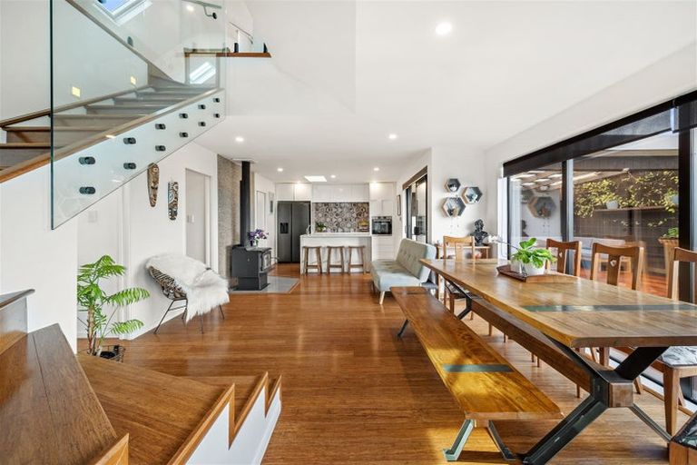 Photo of property in 94a Dyers Pass Road, Cashmere, Christchurch, 8022