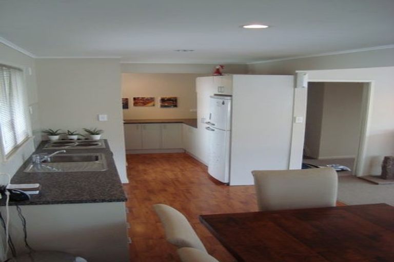 Photo of property in 20 Freya Place, Torbay, Auckland, 0630