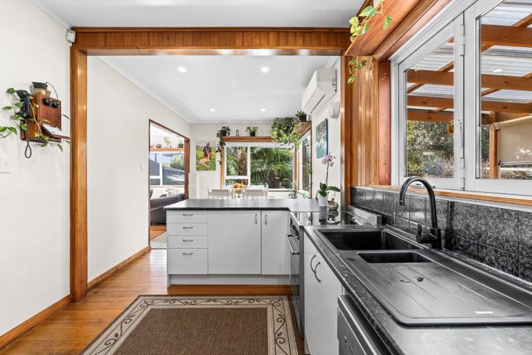 Photo of property in 12 Barker Road, Marewa, Napier, 4110