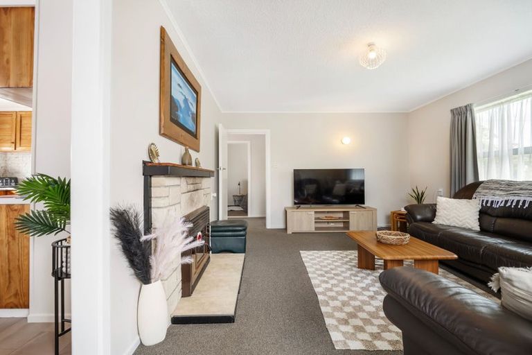 Photo of property in 15 School Road, Ngongotaha, Rotorua, 3010