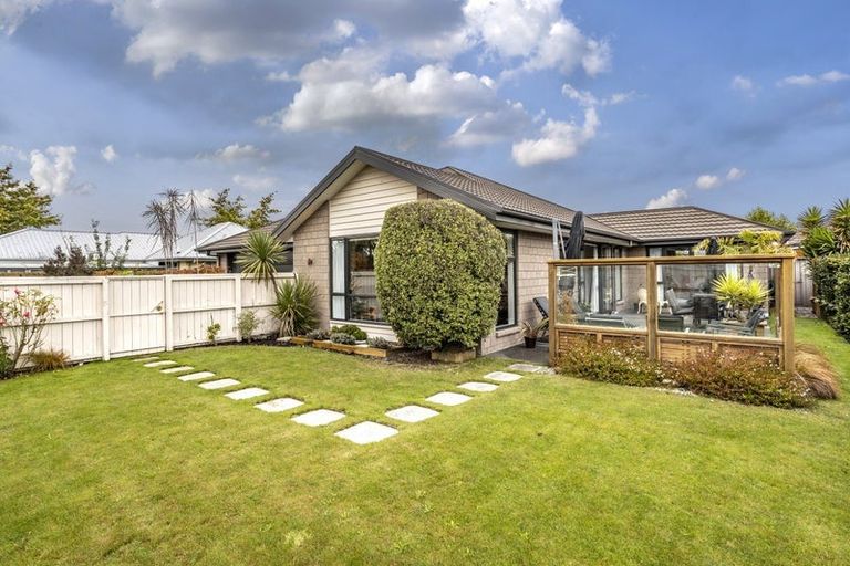 Photo of property in 2 Pukeko Place, Rangiora, 7400