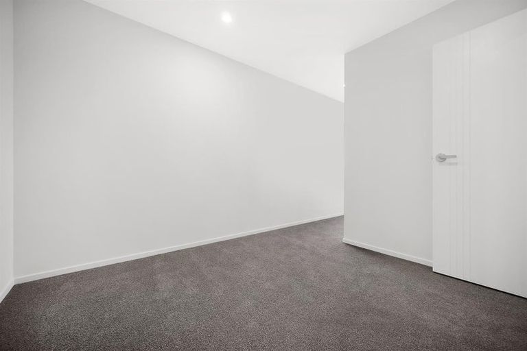 Photo of property in 26 Arapapa Road, Papakura, 2110