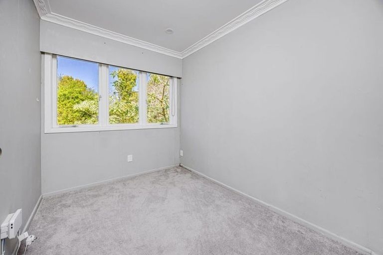 Photo of property in 64 Astley Avenue, New Lynn, Auckland, 0600