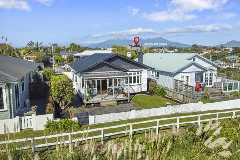 Photo of property in 28c Glen Almond Street, New Plymouth, 4310
