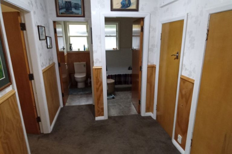 Photo of property in 94 Melbourne Road, Island Bay, Wellington, 6023