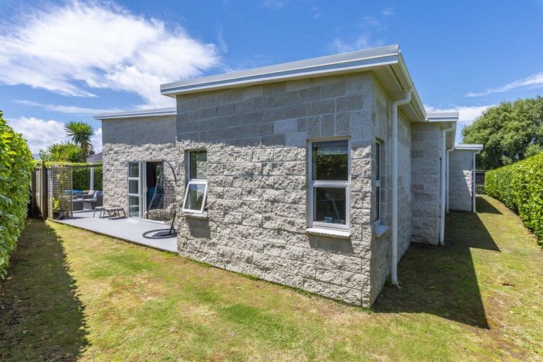 Photo of property in 20 Trusham Court, Paraparaumu, 5032