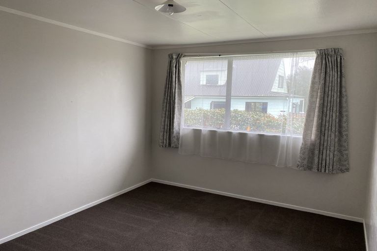 Photo of property in 9 Oak Avenue, Nawton, Hamilton, 3200