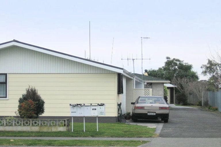 Photo of property in 2/64 Gloucester Street, Greenmeadows, Napier, 4112
