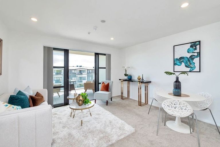 Photo of property in Apollo Apartments, 201/46 Rosedale Road, Rosedale, Auckland, 0632