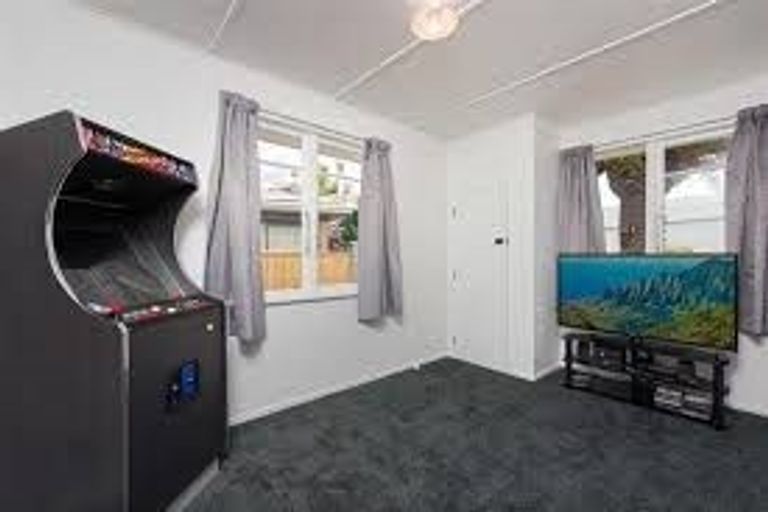 Photo of property in 579a Maunganui Road, Mount Maunganui, 3116