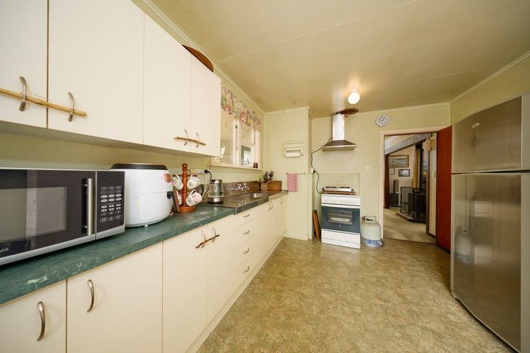 Photo of property in 32 Leslie Street, Waiau, 7332