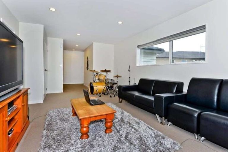 Photo of property in 113 Laurel Oak Drive, Schnapper Rock, Auckland, 0632