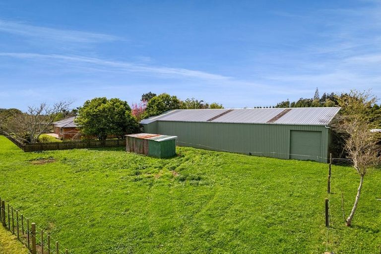 Photo of property in 550 Mountain Road, Lepperton, New Plymouth, 4373