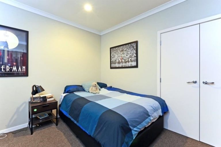 Photo of property in 16 Russell Robertson Drive, Havelock North, 4130