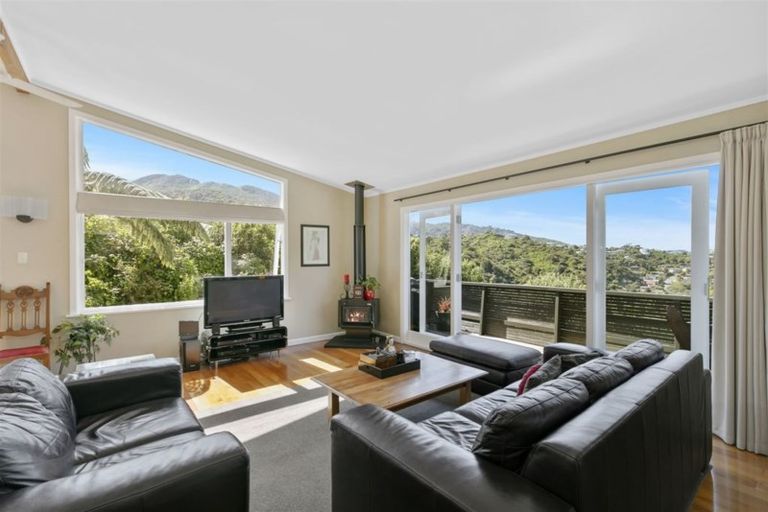 Photo of property in 59 Spencer Street, Crofton Downs, Wellington, 6035