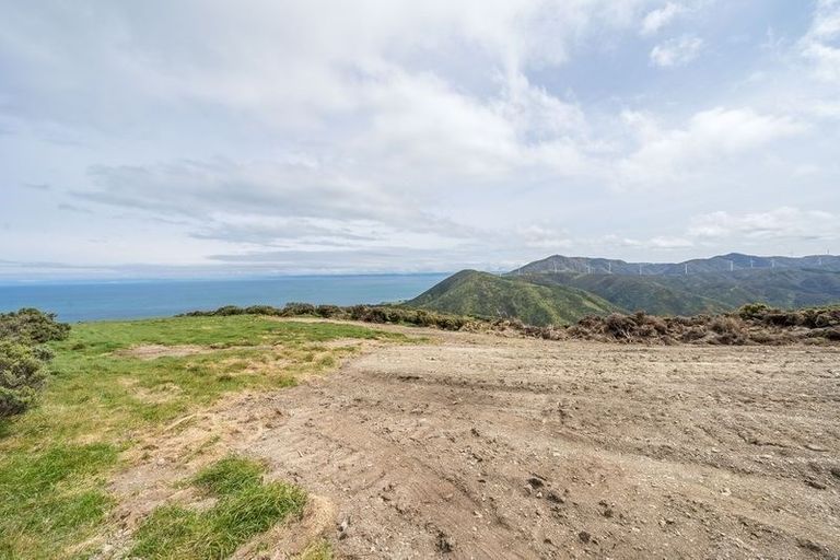 Photo of property in 89 Te Wai Komaru Way, Makara, Wellington, 6972