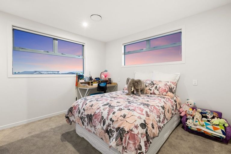 Photo of property in 64 Sandhurst Drive, Papamoa Beach, Papamoa, 3118