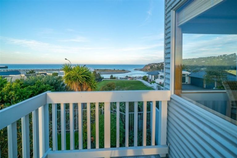 Photo of property in 5 Dunkeld Lane, Redcliffs, Christchurch, 8081