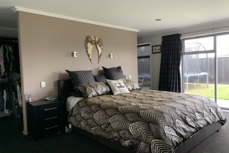 Photo of property in 7 Whakatipu Street, Pegasus, 7612