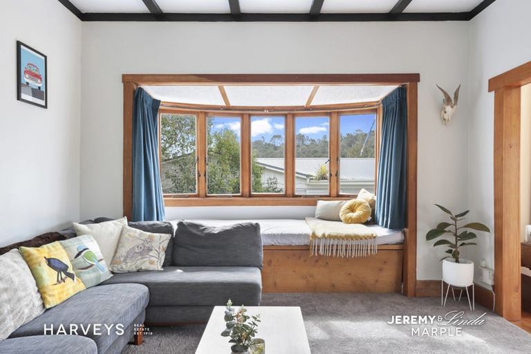 Photo of property in 1/10 Woodglen Road, Glen Eden, Auckland, 0602