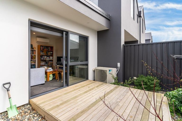 Photo of property in 1/1 Bay View Road, South Dunedin, Dunedin, 9012