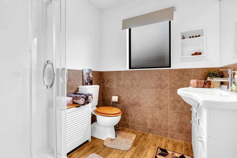 Photo of property in 26 Meadowland Street, Matua, Tauranga, 3110