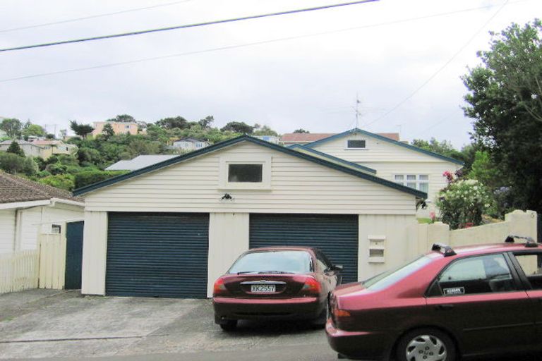 Photo of property in 6 Dransfield Street, Vogeltown, Wellington, 6021